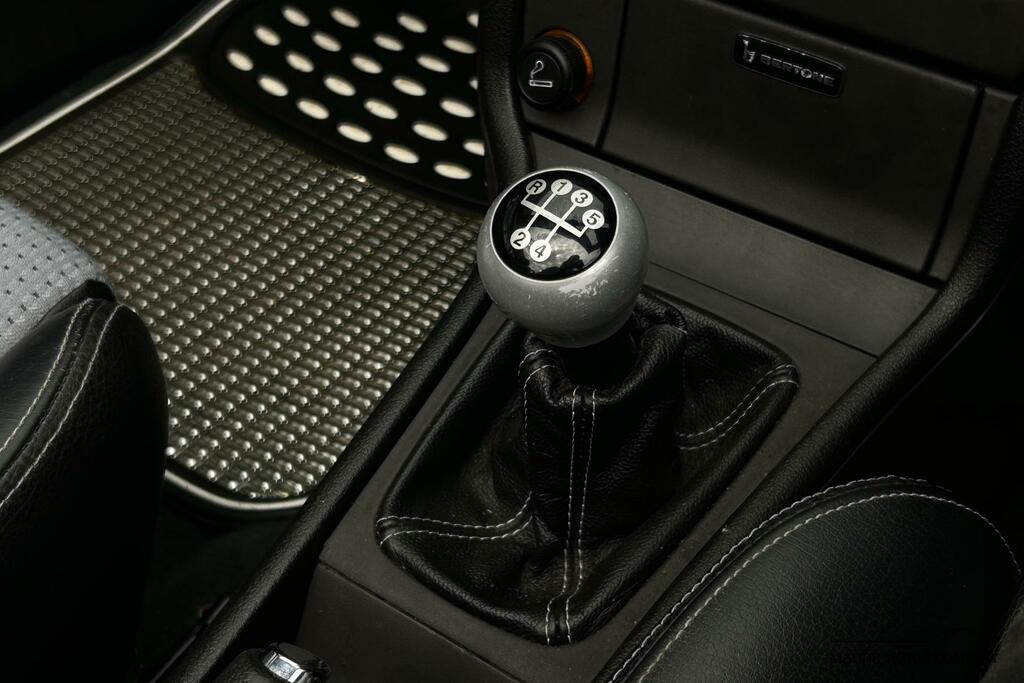 Vauxhall Astra Design 16V Silver #18