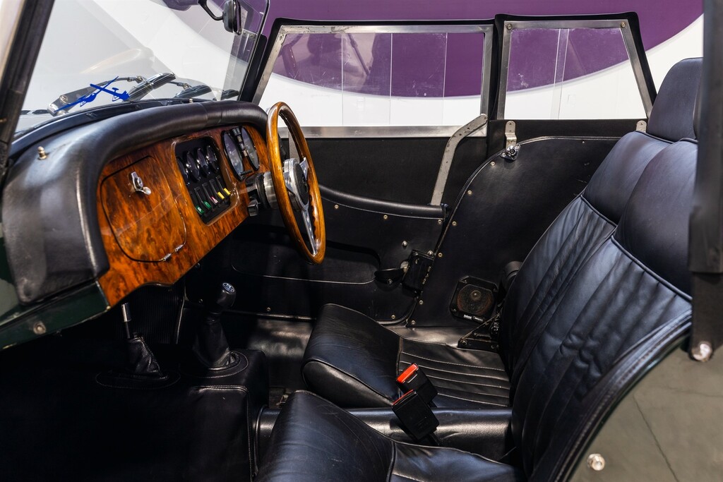 Morgan Plus Four 1990 1.6L Beige #11