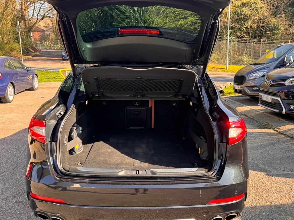 Maserati Levante Suv Blue #8
