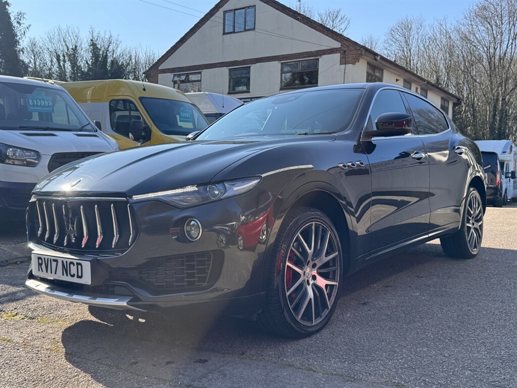 Maserati Levante 3.0L D V6 Black #2