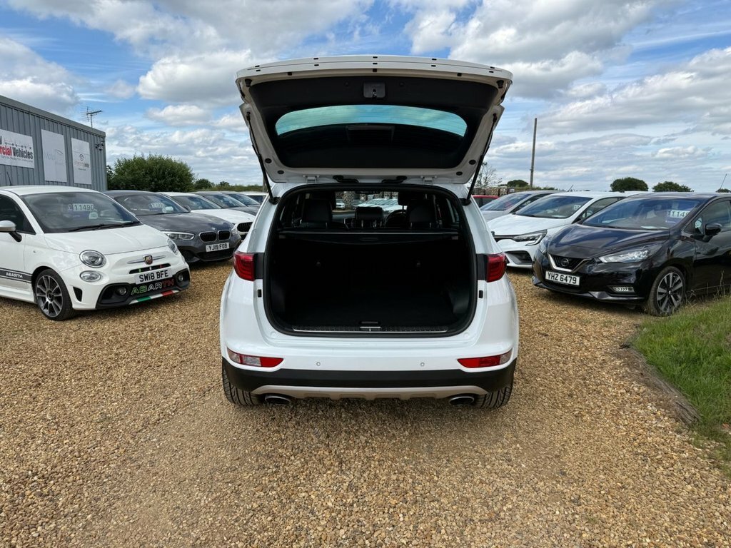 Kia Sportage Suv LP16MFA White #4