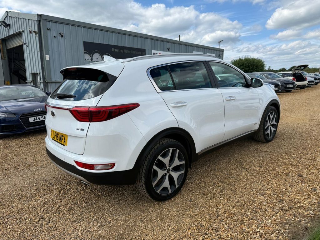 Kia Sportage Suv LP16MFA White #3