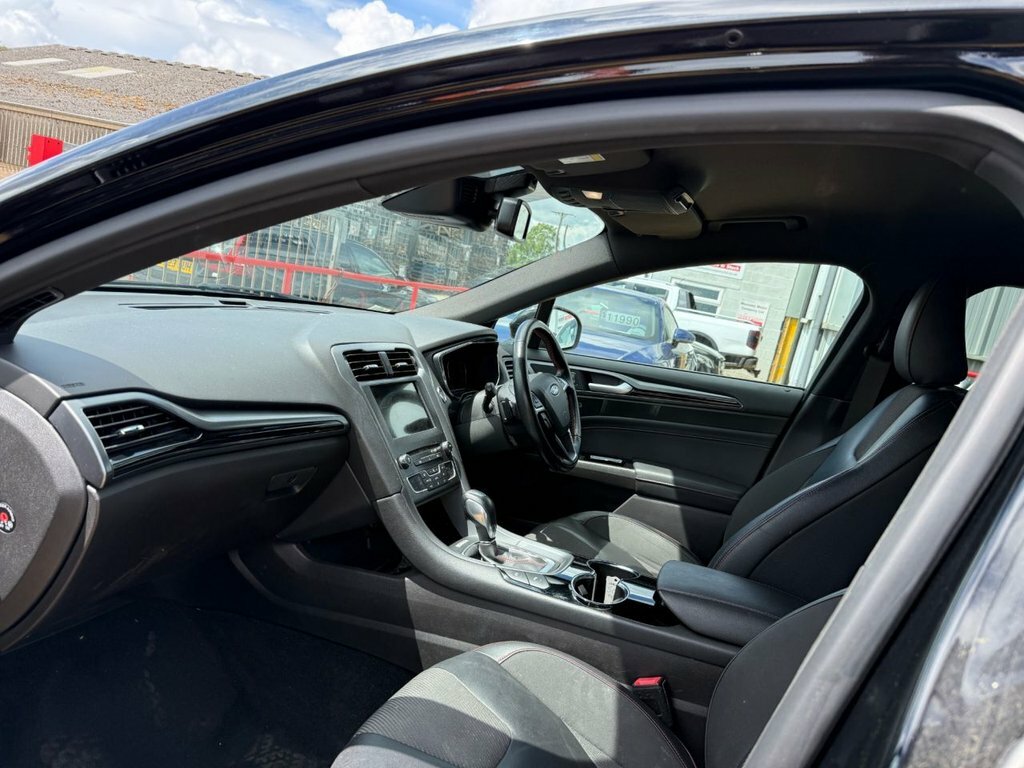 Ford Mondeo 2L St-line Edition YV19UTN Black #4