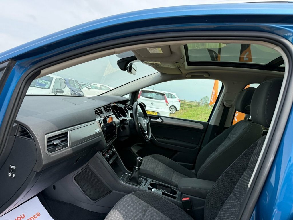 Volkswagen Touran 1.6L Se Family Blue #4