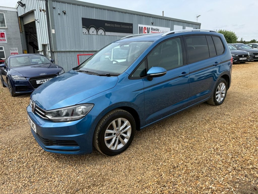Volkswagen Touran 1.6L Se Family Blue