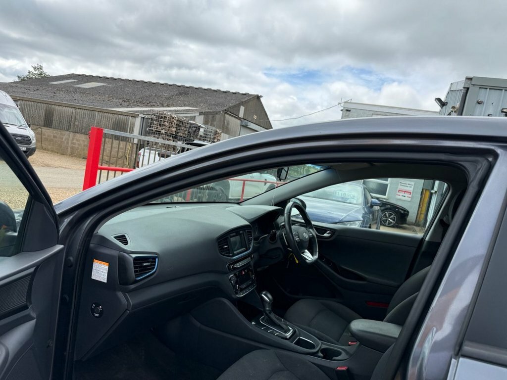 Hyundai Ioniq 1.6L Se WUI9028 Grey #4