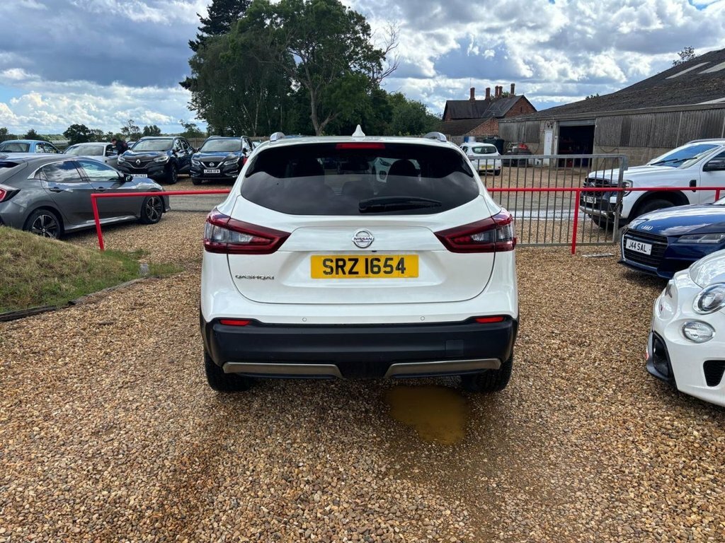 Nissan Qashqai 1.3L N-connecta SRZ1654 White #5