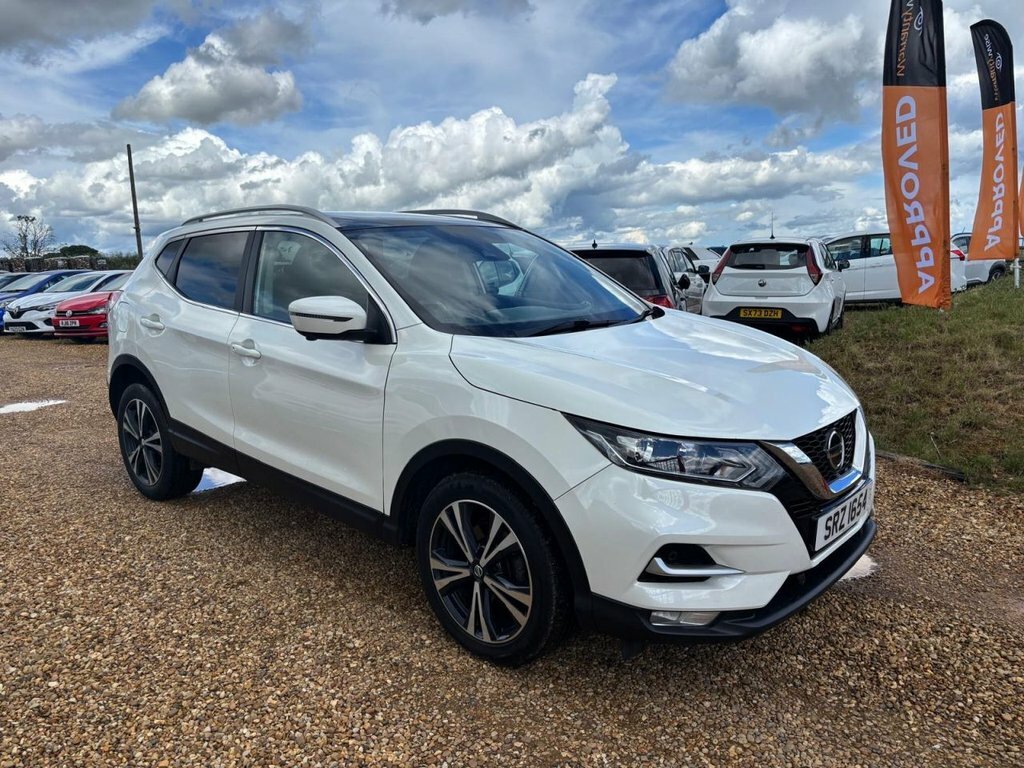 Nissan Qashqai 1.3L N-connecta SRZ1654 White #4