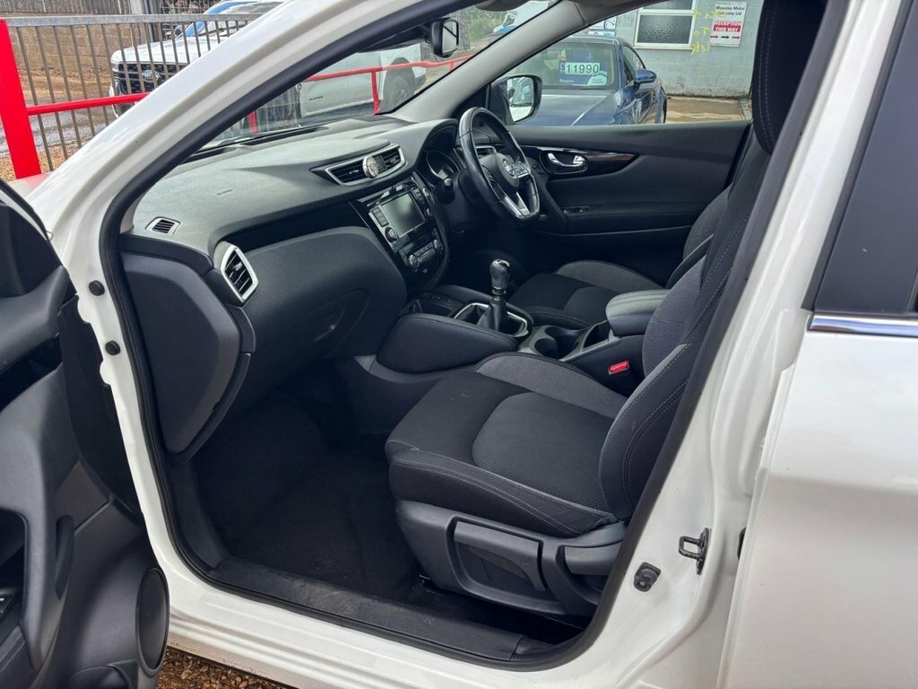Nissan Qashqai 1.3L N-connecta SRZ1654 White #3