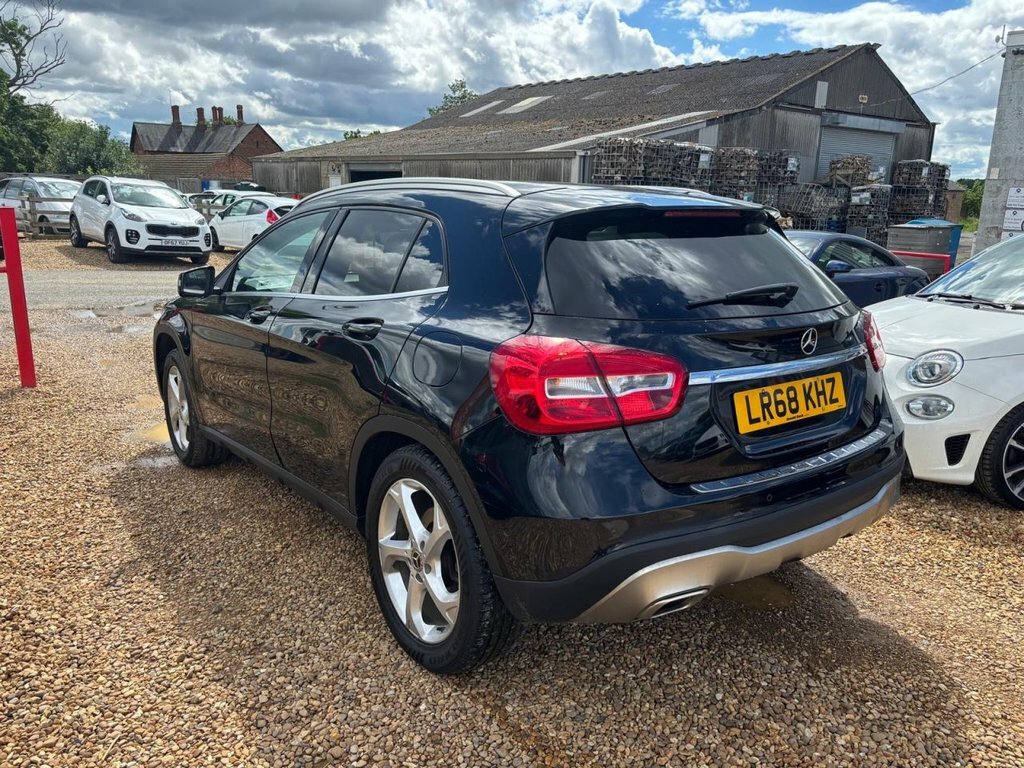 Mercedes-Benz GLA Class 1.6L Sport LR68KHZ Black #6