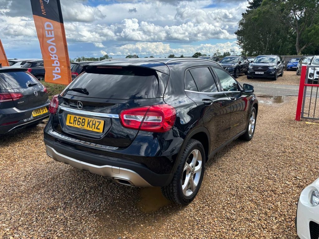 Mercedes-Benz GLA Class 1.6L Sport LR68KHZ Black #2