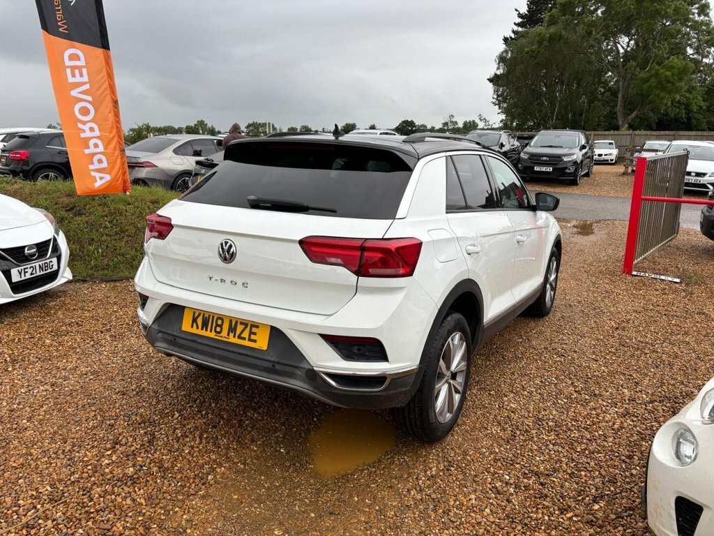 Volkswagen T-Roc 1L Design KW18MZE White #2