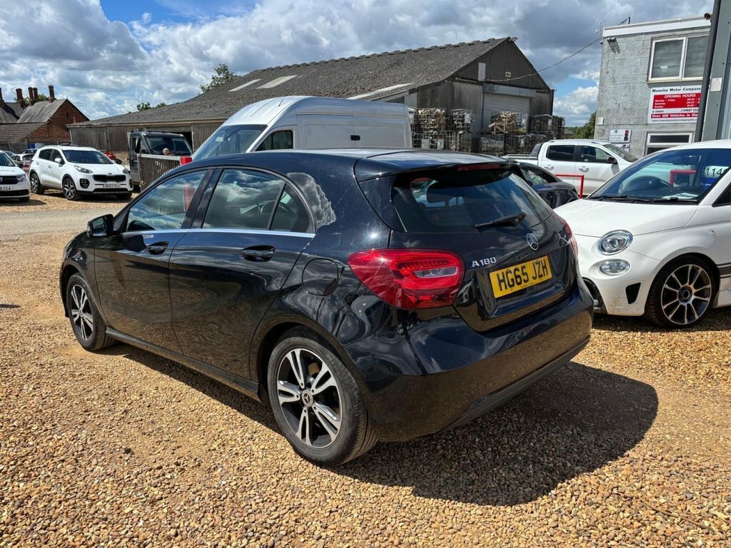 Mercedes-Benz A Class 1.6L Se Black #6