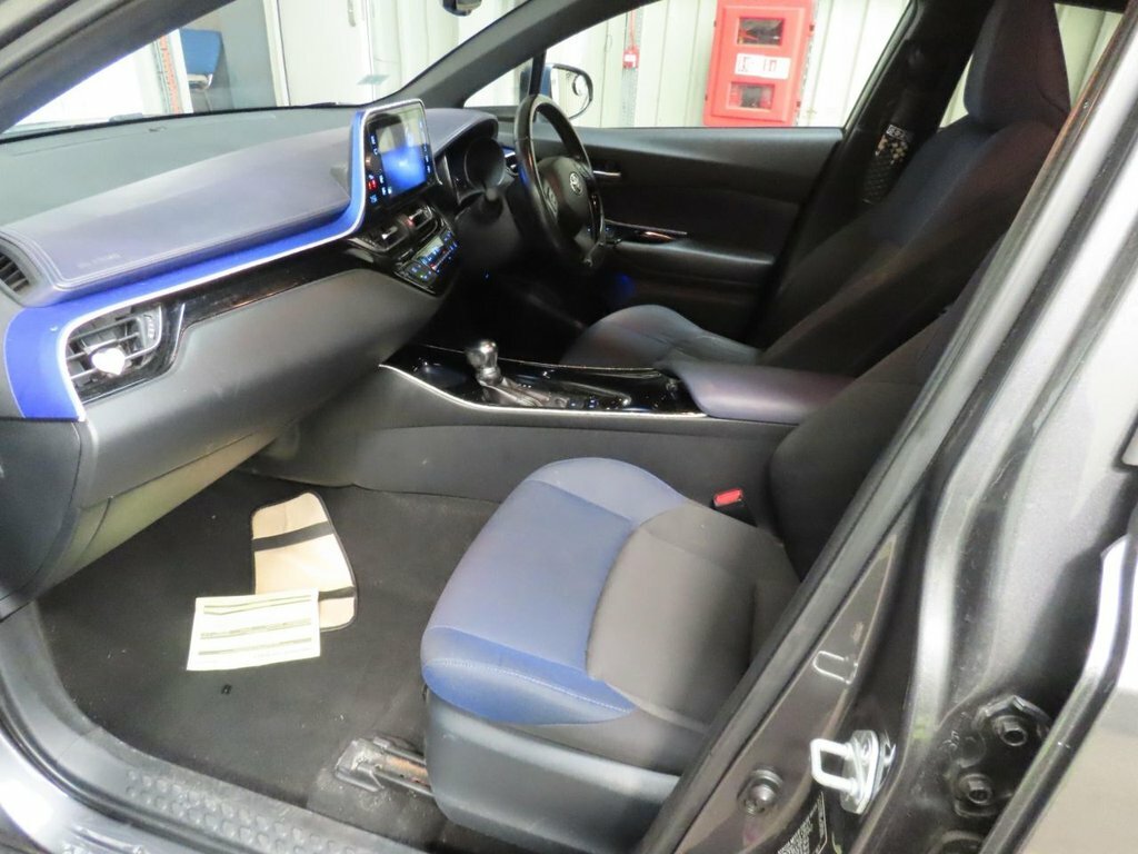 Toyota C-Hr 1.8L Dynamic WO18OSJ Grey #4