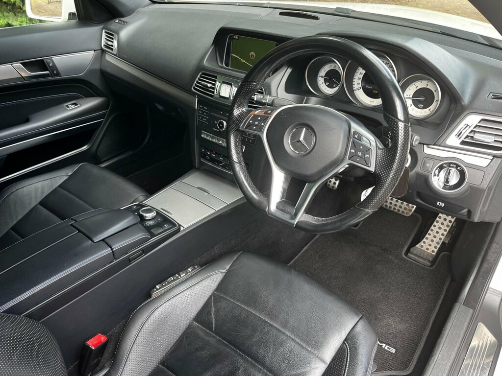 Mercedes-Benz E Class E Class E220d Se 9G-tronic Silver #55