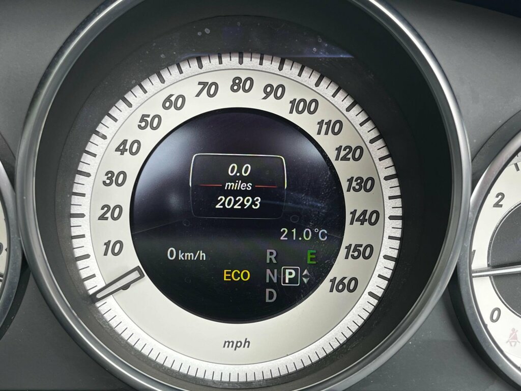 Mercedes-Benz E Class 2.1 E220d Amg Line Edition Cabriolet G- #2
