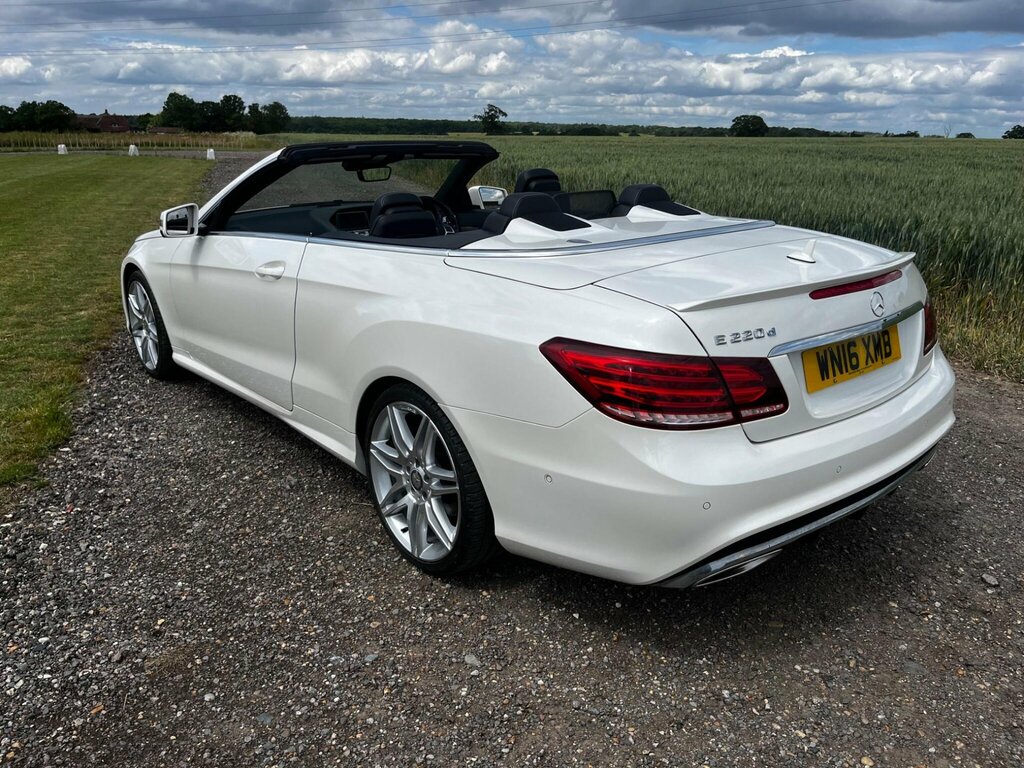 Mercedes-Benz E Class E Class E220d Se 9G-tronic Silver #41