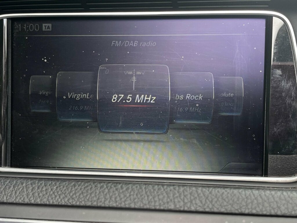 Mercedes-Benz E Class E Class E220d Se 9G-tronic Silver #29