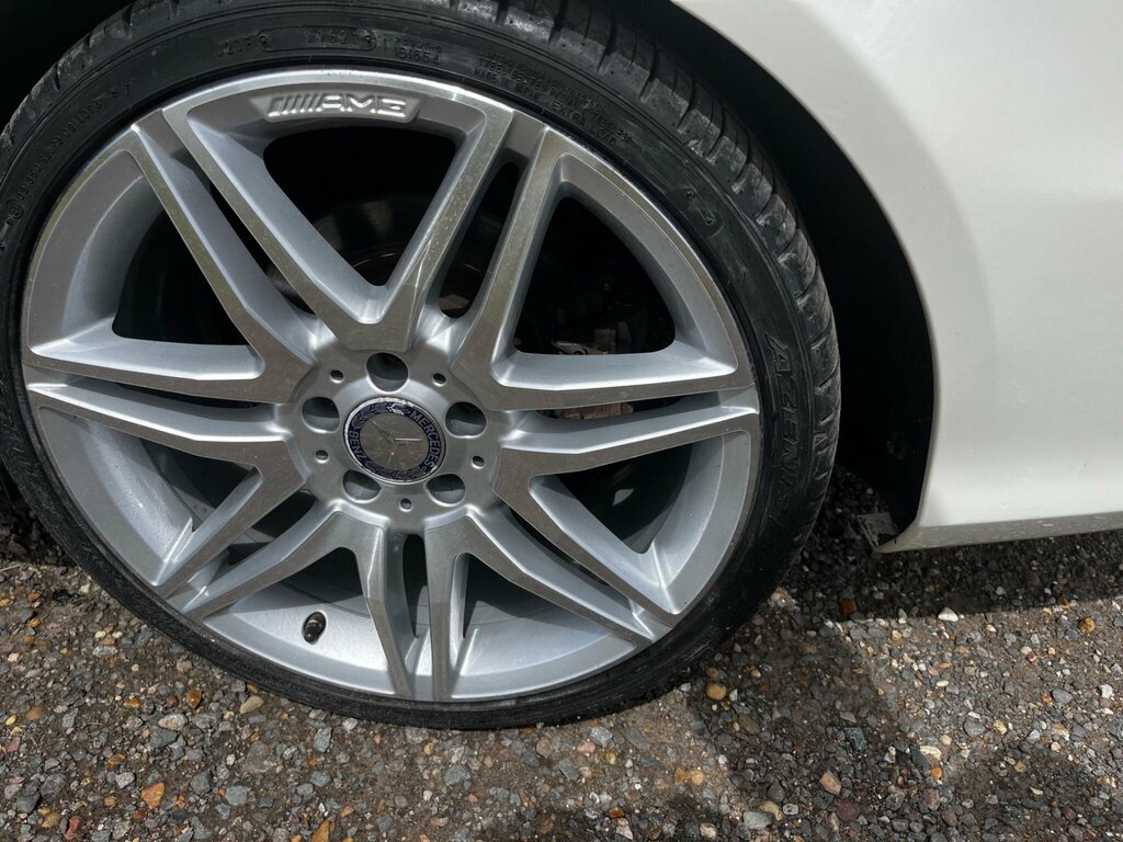 Mercedes-Benz E Class E Class E220d Se 9G-tronic Silver #52