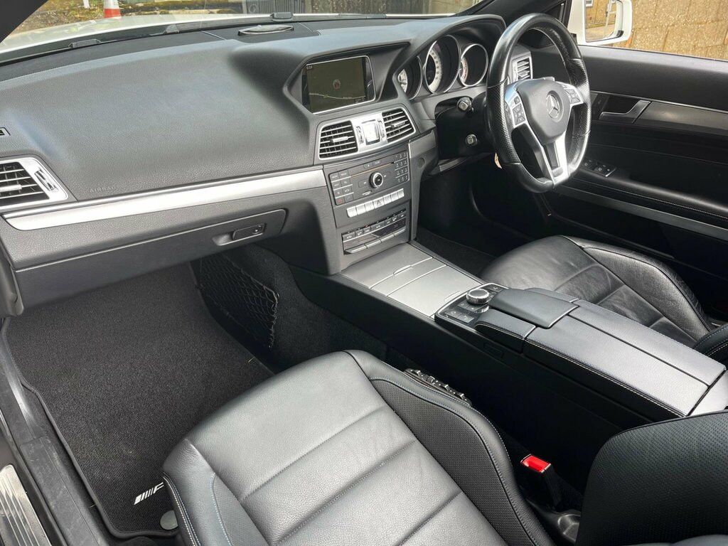 Mercedes-Benz E Class E Class E220d Se 9G-tronic Silver #18