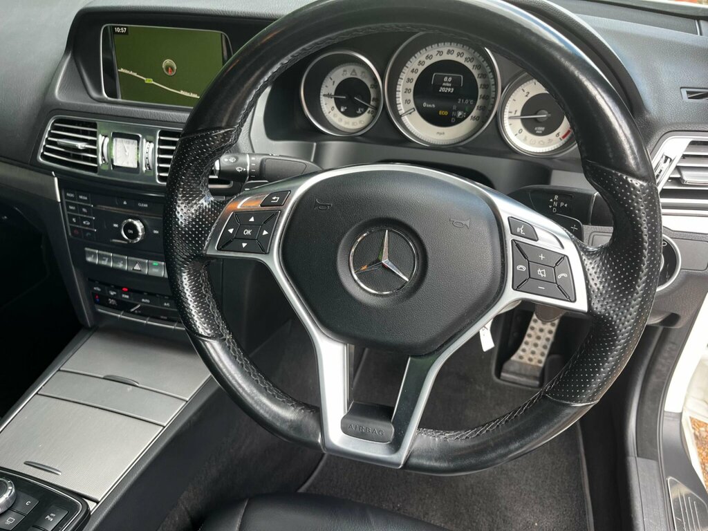 Mercedes-Benz E Class E Class E220d Se 9G-tronic Silver #53