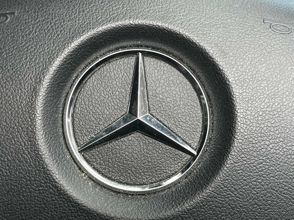Mercedes-Benz E Class E Class E220d Se 9G-tronic Silver #44