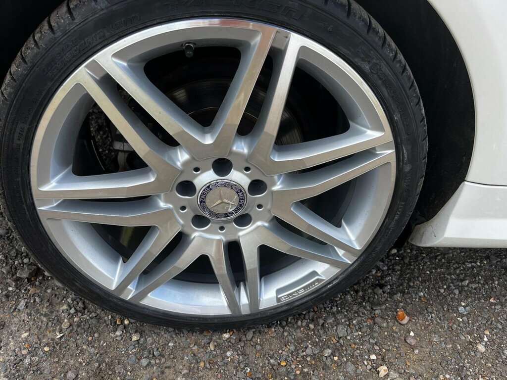 Mercedes-Benz E Class E Class E220d Se 9G-tronic Silver #50