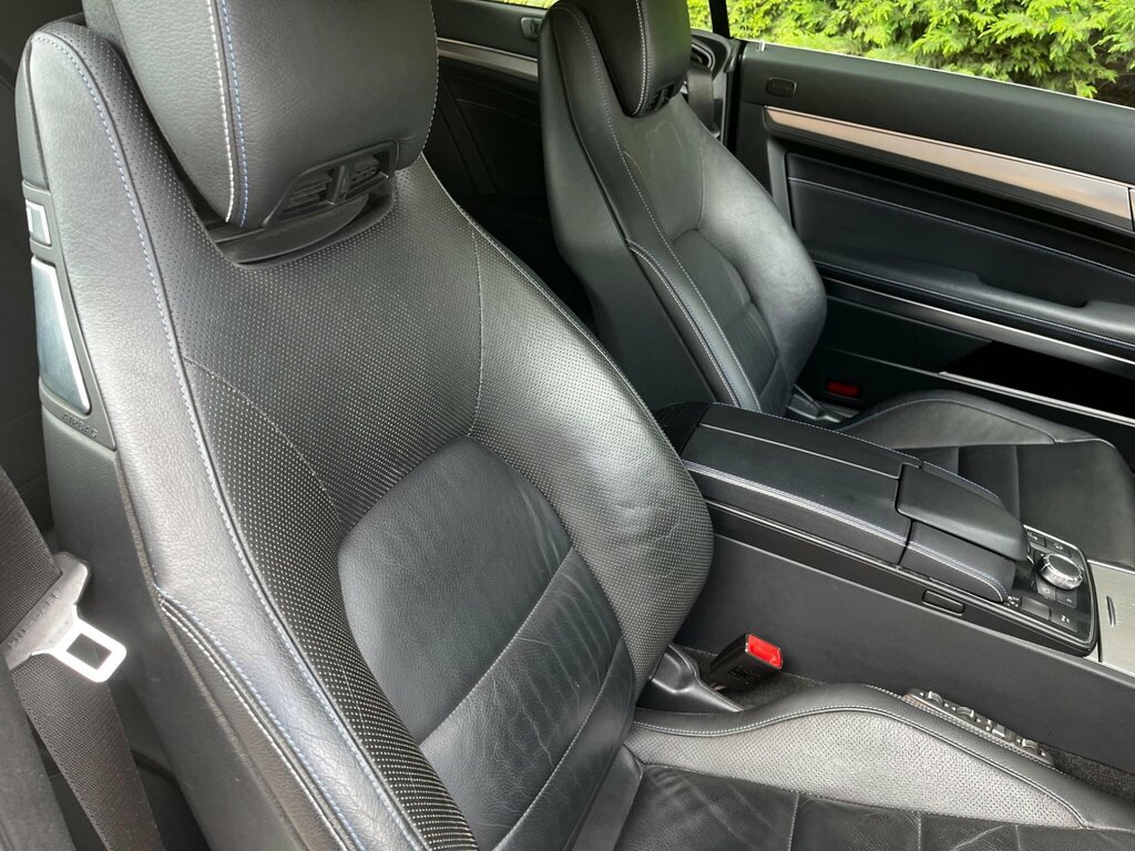 Mercedes-Benz E Class E Class E220d Se 9G-tronic Silver #57