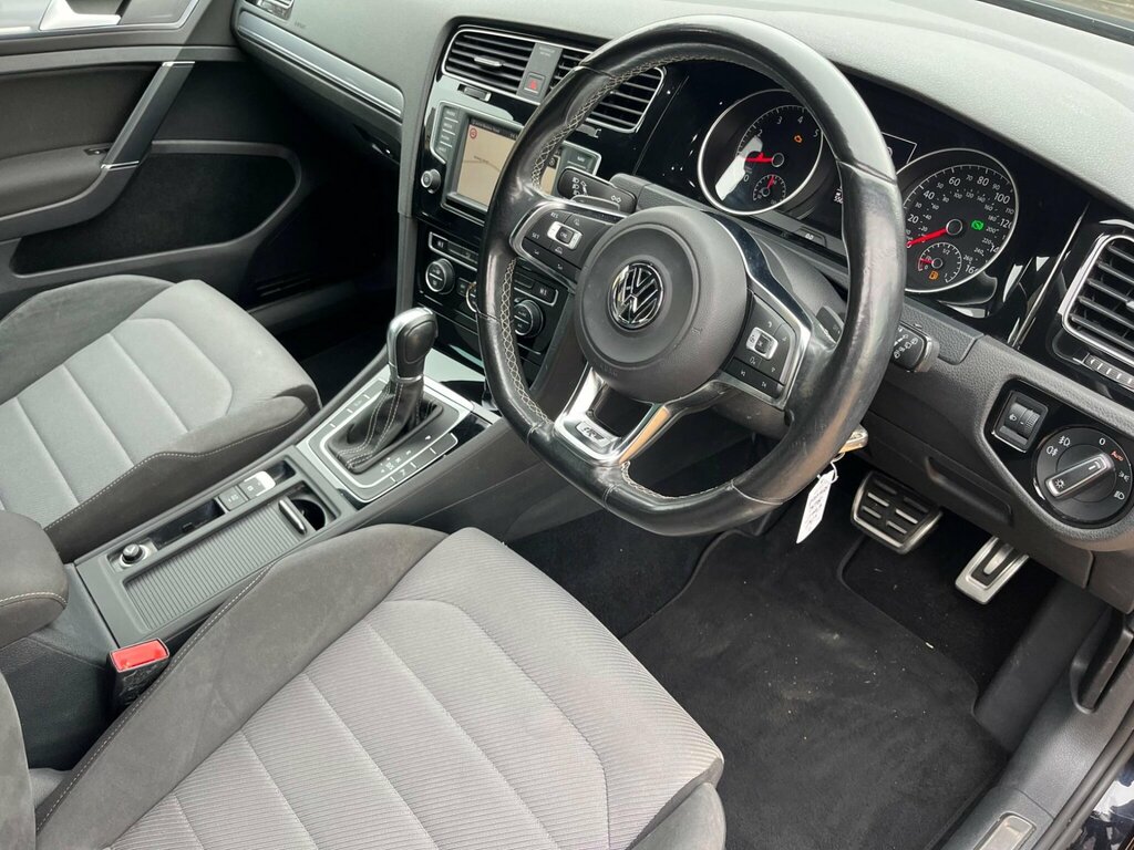 Volkswagen Golf 1.4 Tsi Bluemotion Tech Act R-line Edition Hatchba #2