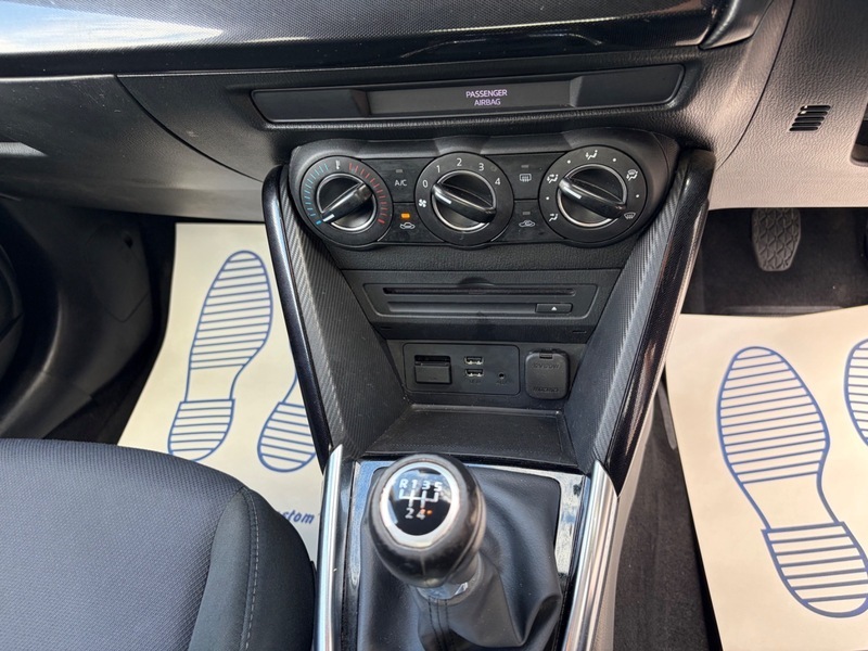 Mazda 2 1.5 Skyactiv-g Sport Nav Red #18