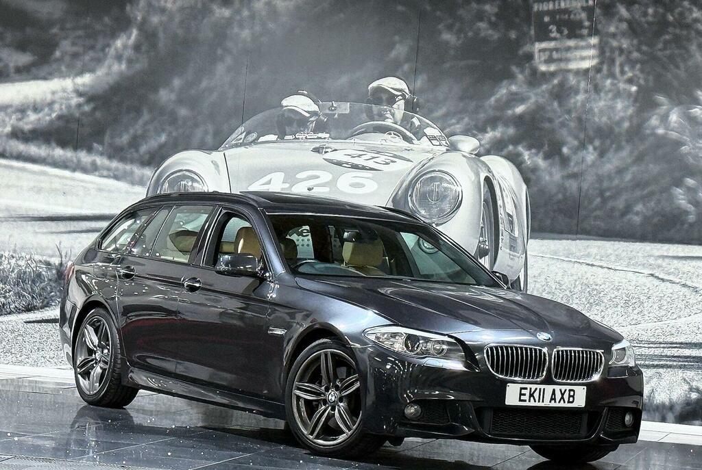 BMW 5 Series Estate 3.0 530D M Sport Touring Steptronic Euro 5 Grey