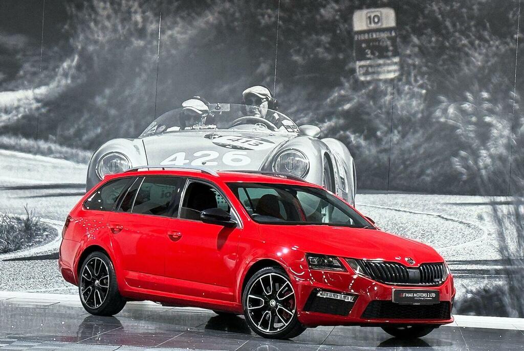 Skoda Octavia 2.0 Tsi Vrs Dsg Euro 6 Ss Red