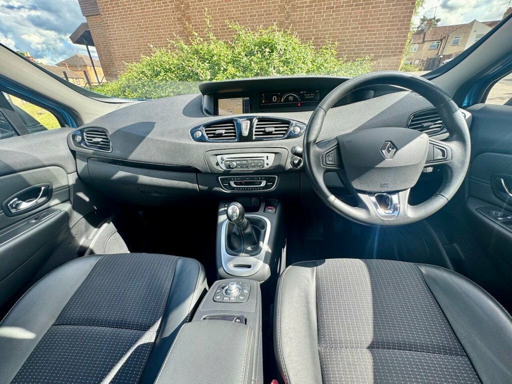 Renault Scenic 1.6 Vvt Dynamique Tomtom Black #14
