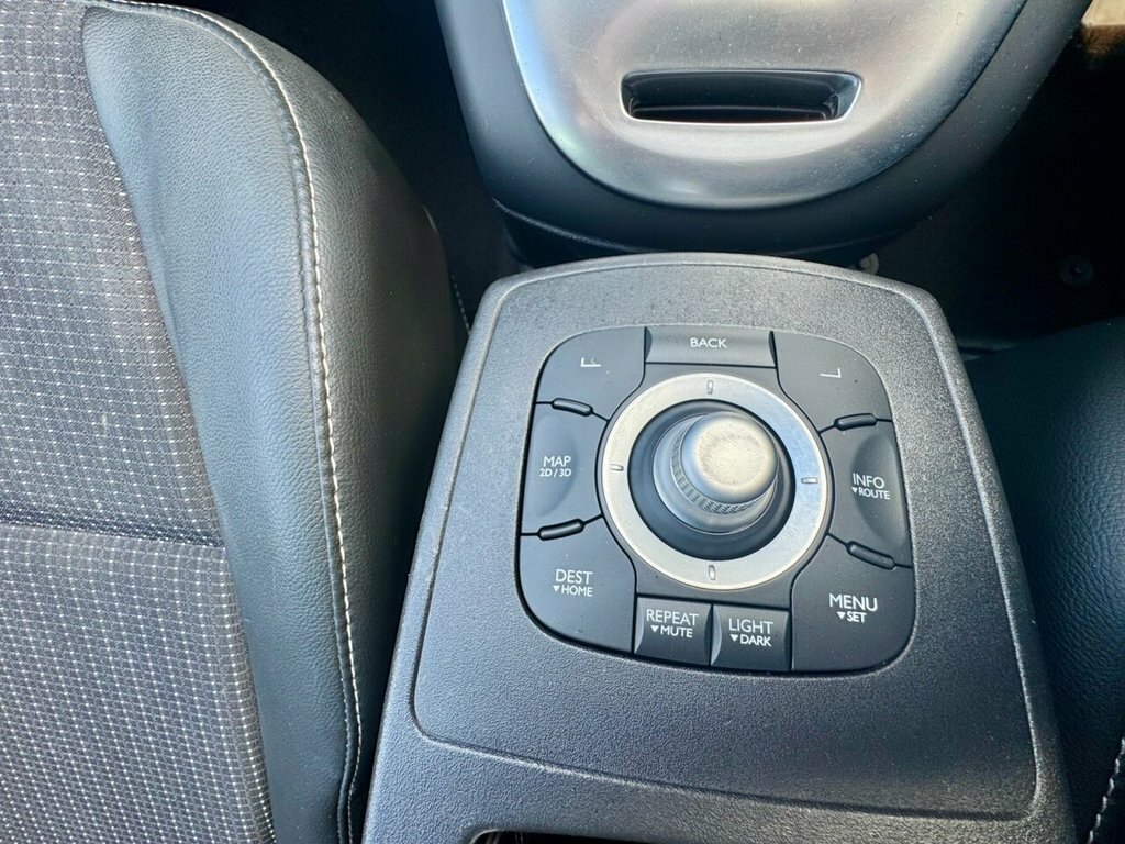 Renault Scenic 1.6 Vvt Dynamique Tomtom Black #11