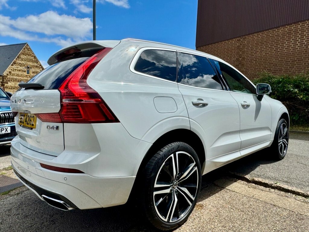 Volvo XC60 2L R-design Pro White #5