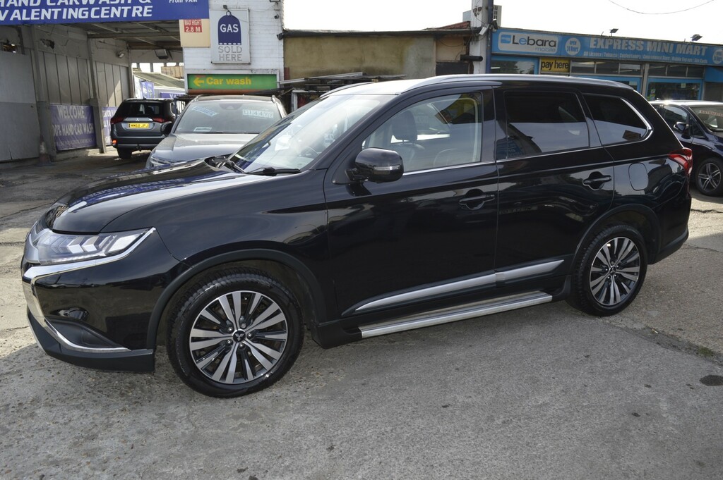 Mitsubishi Outlander 2.0 Mivec 4 Black #5