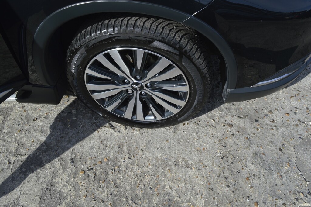 Mitsubishi Outlander H 4Hs U9011 Ulez Silver #24