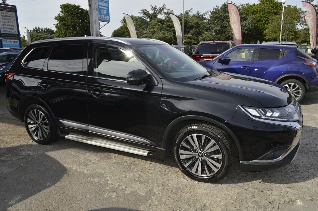 Mitsubishi Outlander 2.0 Mivec 4 Black #6