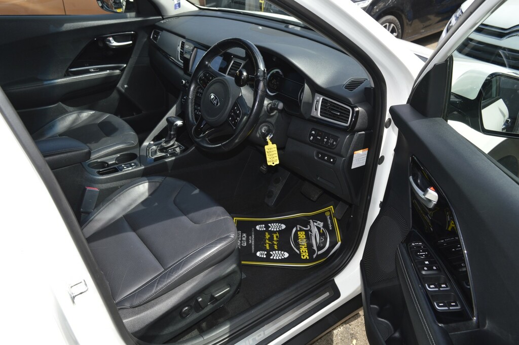 Kia e-Niro 1.6 Gdi Hybrid First Edition Dct Black #14