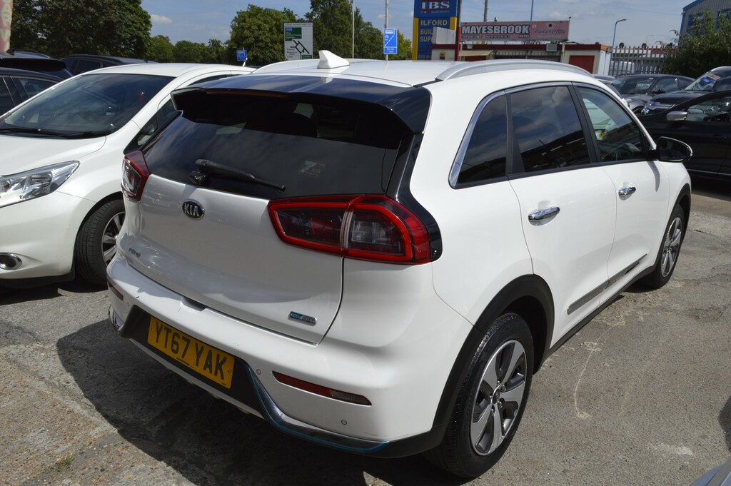 Kia e-Niro 1.6 Gdi 8.9Kwh 3 White #2