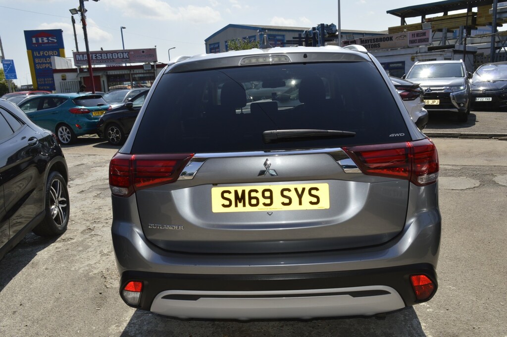 Mitsubishi Outlander Phev Exceed Safety Black #8