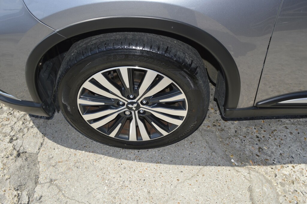 Mitsubishi Outlander Phev Exceed Safety Black #24