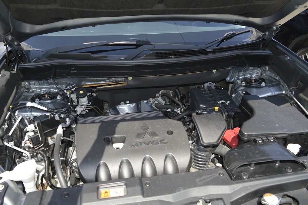 Mitsubishi Outlander Phev Exceed Safety Black #20