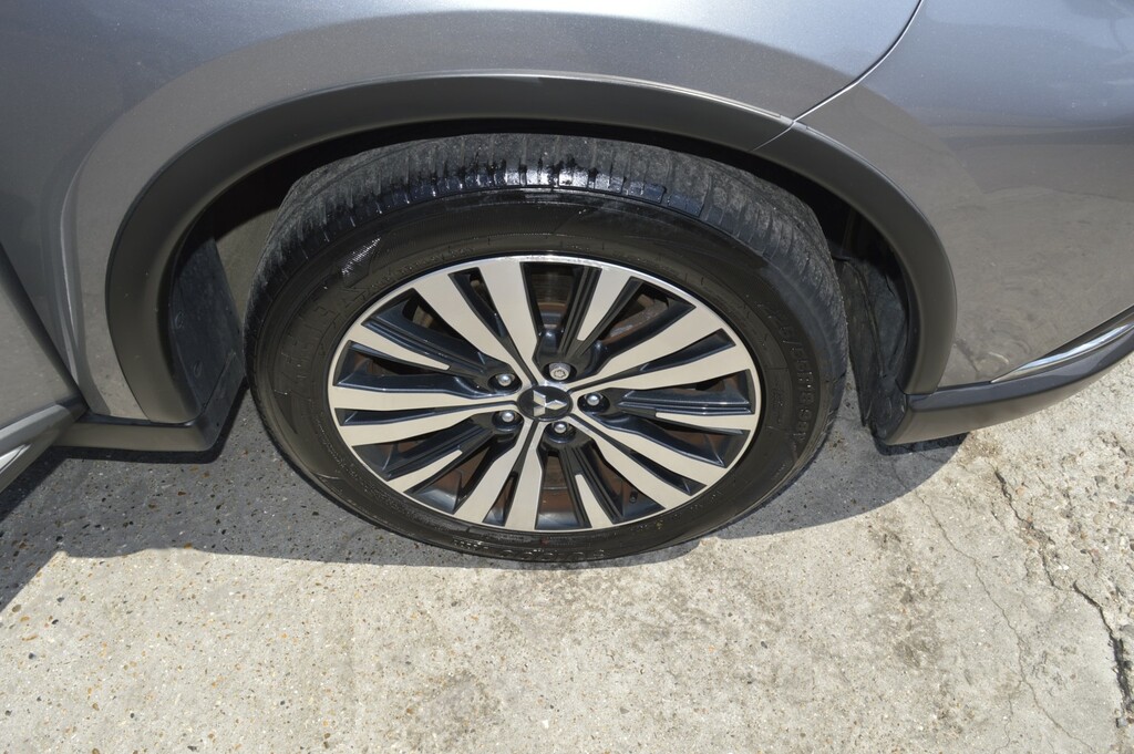 Mitsubishi Outlander Phev Exceed Safety Black #21