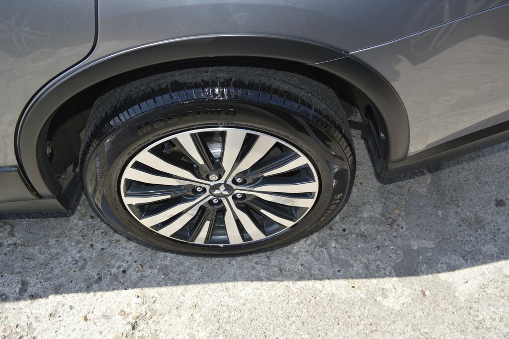 Mitsubishi Outlander Phev Exceed Safety Black #23