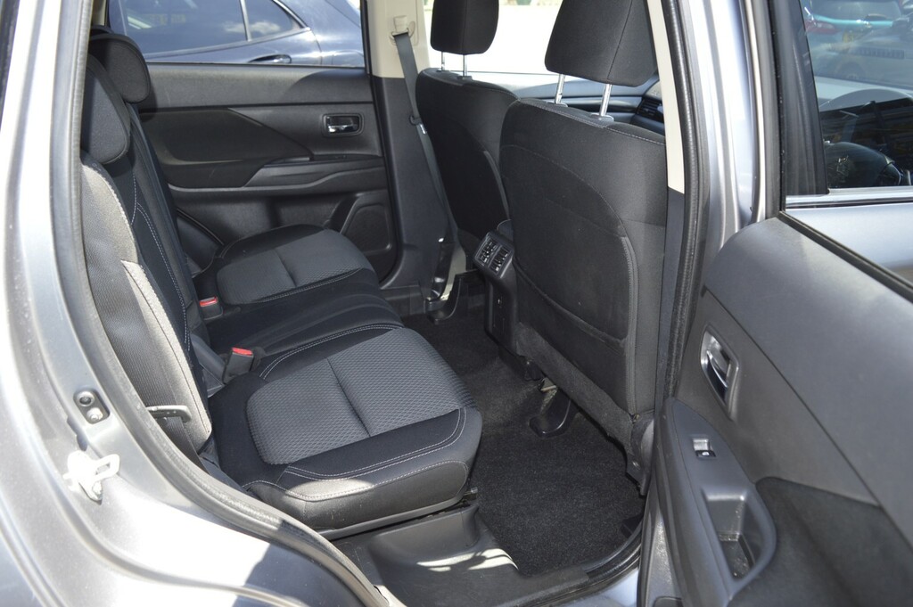 Mitsubishi Outlander Phev Exceed Safety Black #13