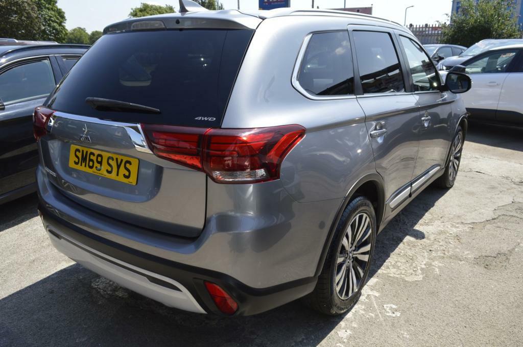 Mitsubishi Outlander Phev Exceed Safety Black #25