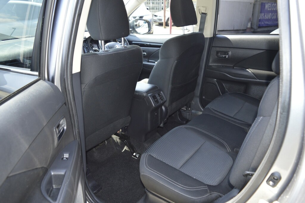 Mitsubishi Outlander Phev Exceed Safety Black #11