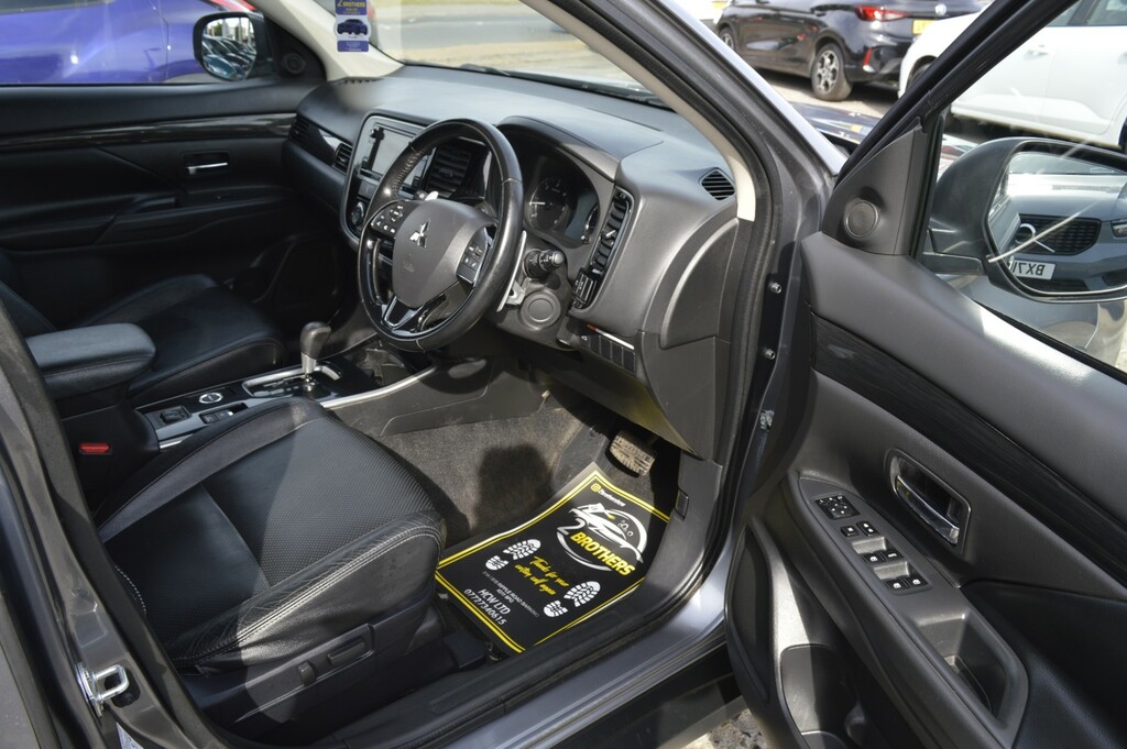 Mitsubishi Outlander Outlander 4H Phev Cvt Grey #16