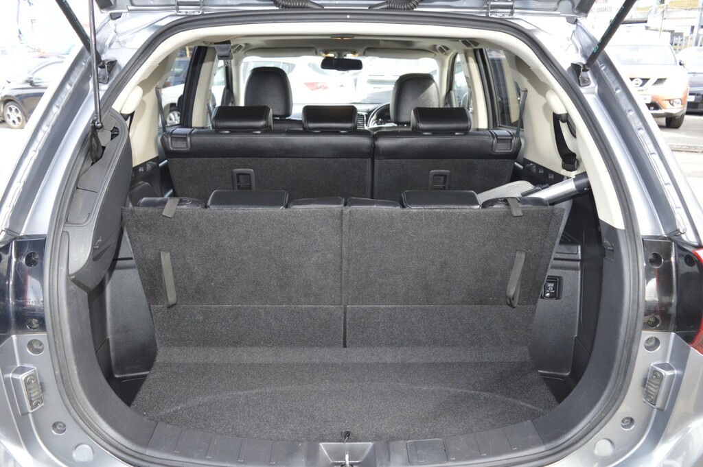 Mitsubishi Outlander Outlander 4H Phev Cvt Grey #9